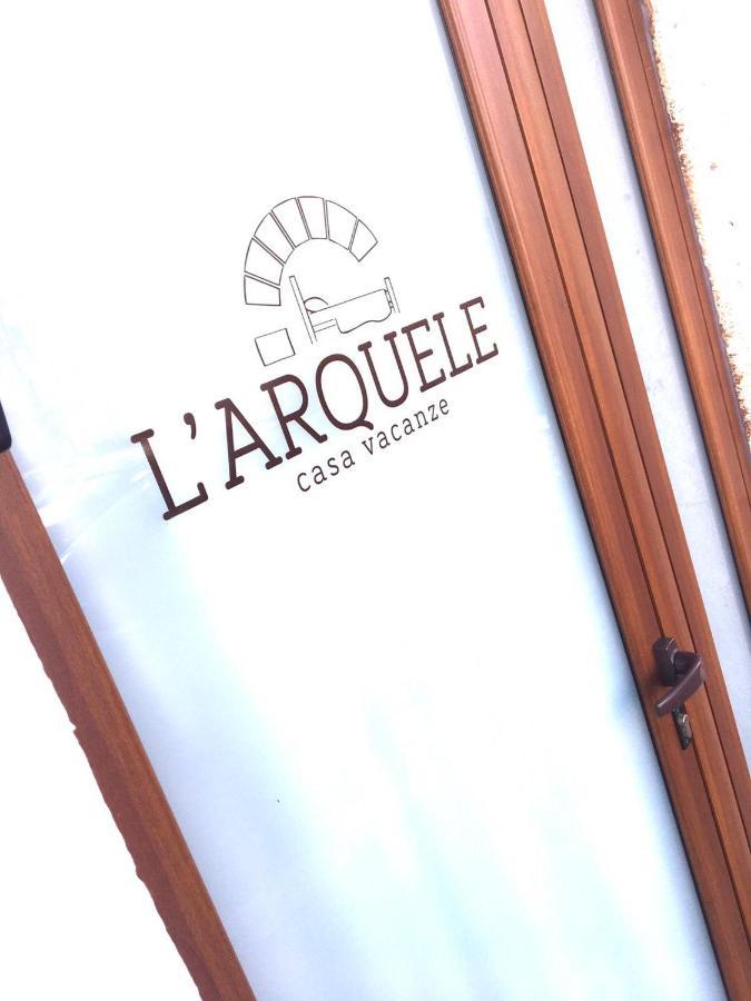 L’arquele Noci Exterior foto